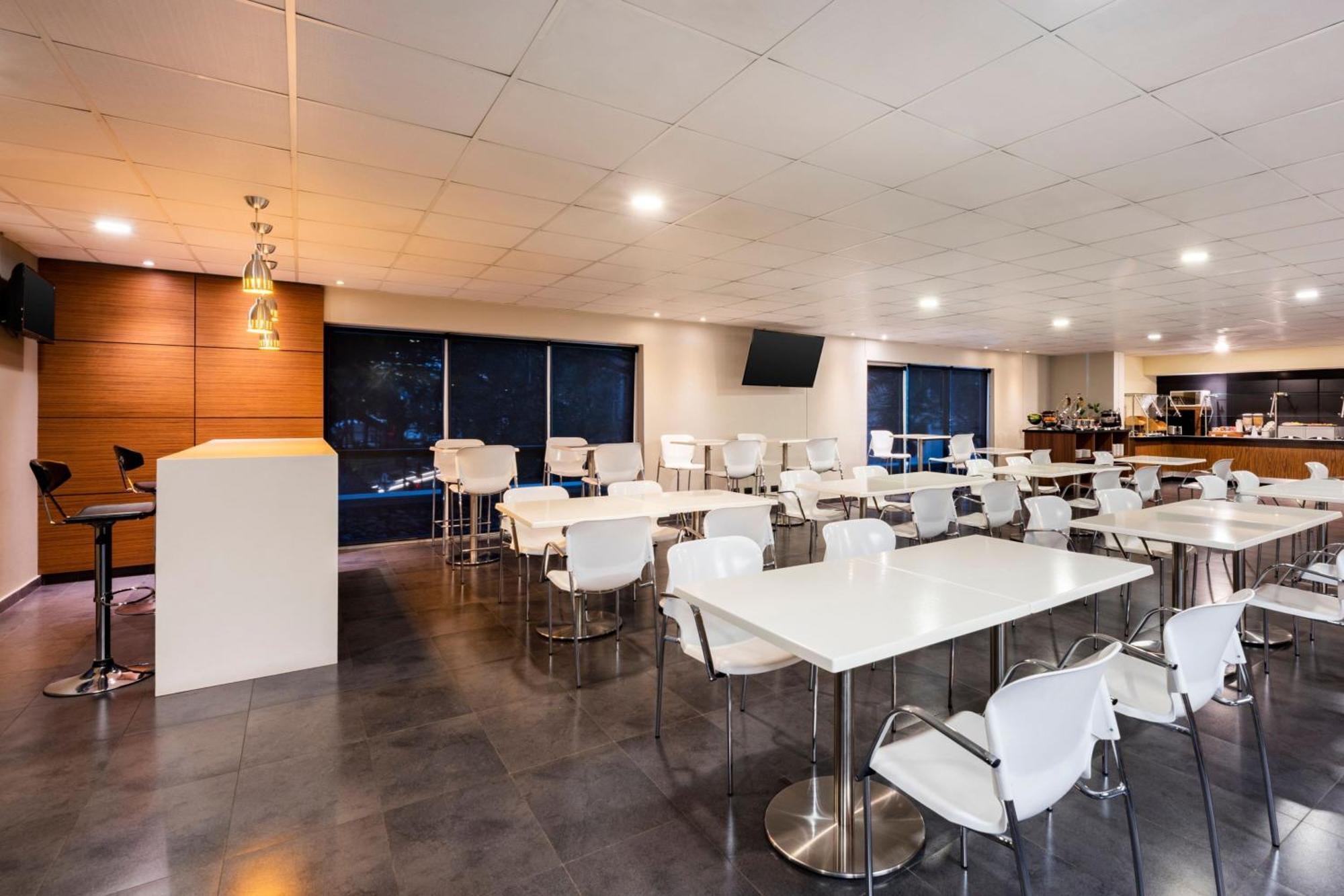 City Express Plus By Marriott Cali Colombia Dış mekan fotoğraf