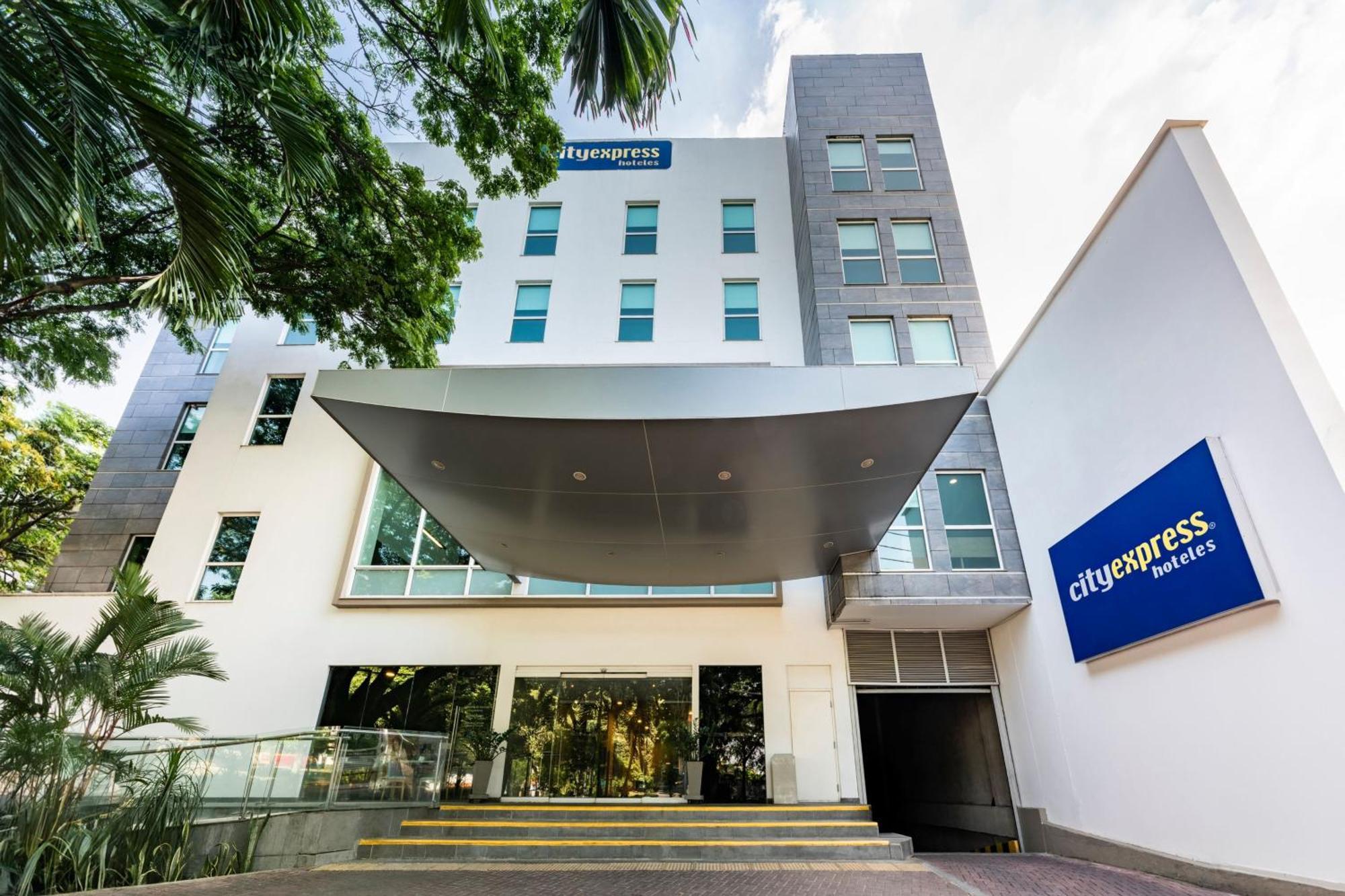 City Express Plus By Marriott Cali Colombia Dış mekan fotoğraf